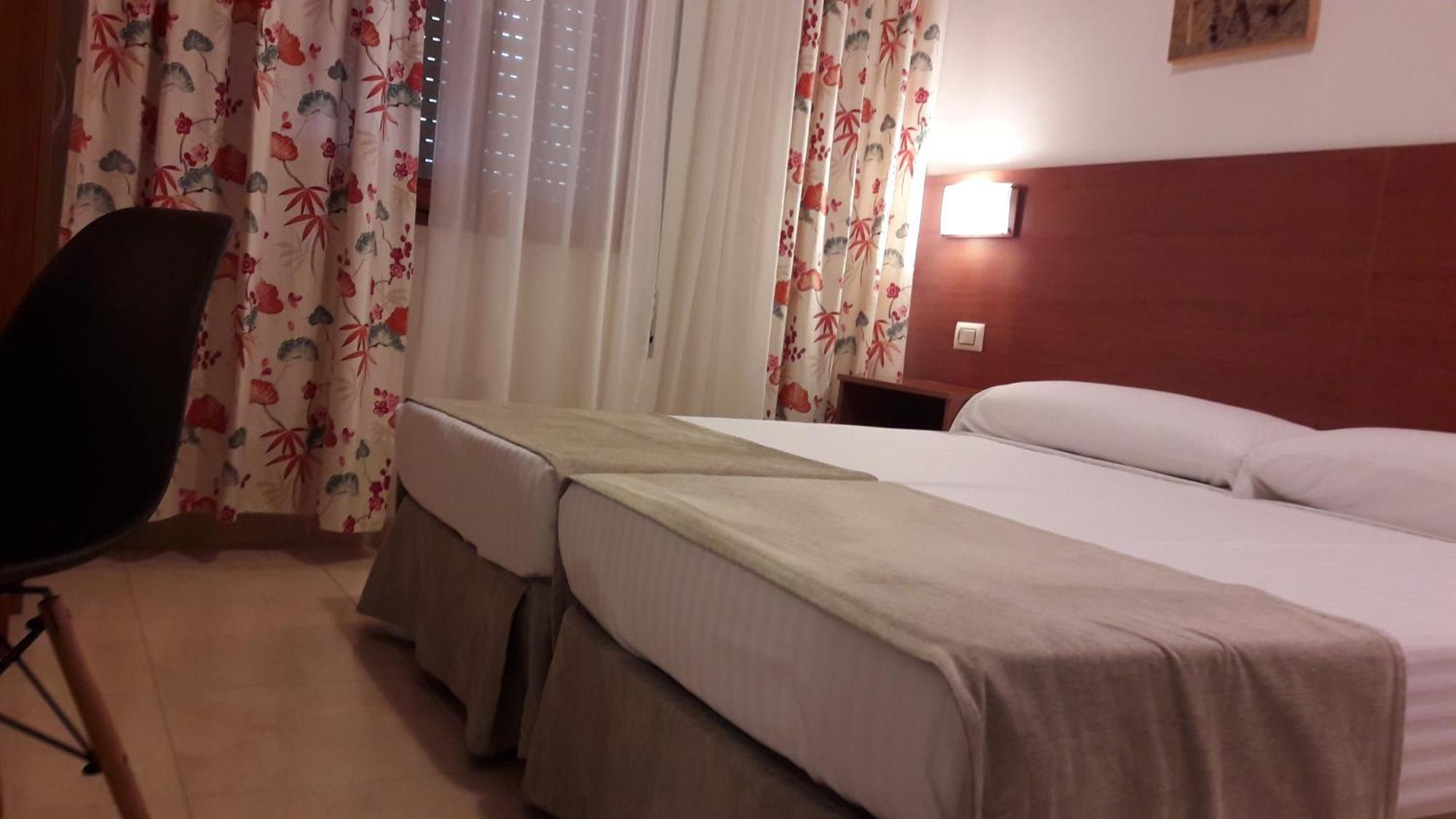 סנשנשו Hotel Torres Tourino מראה חיצוני תמונה