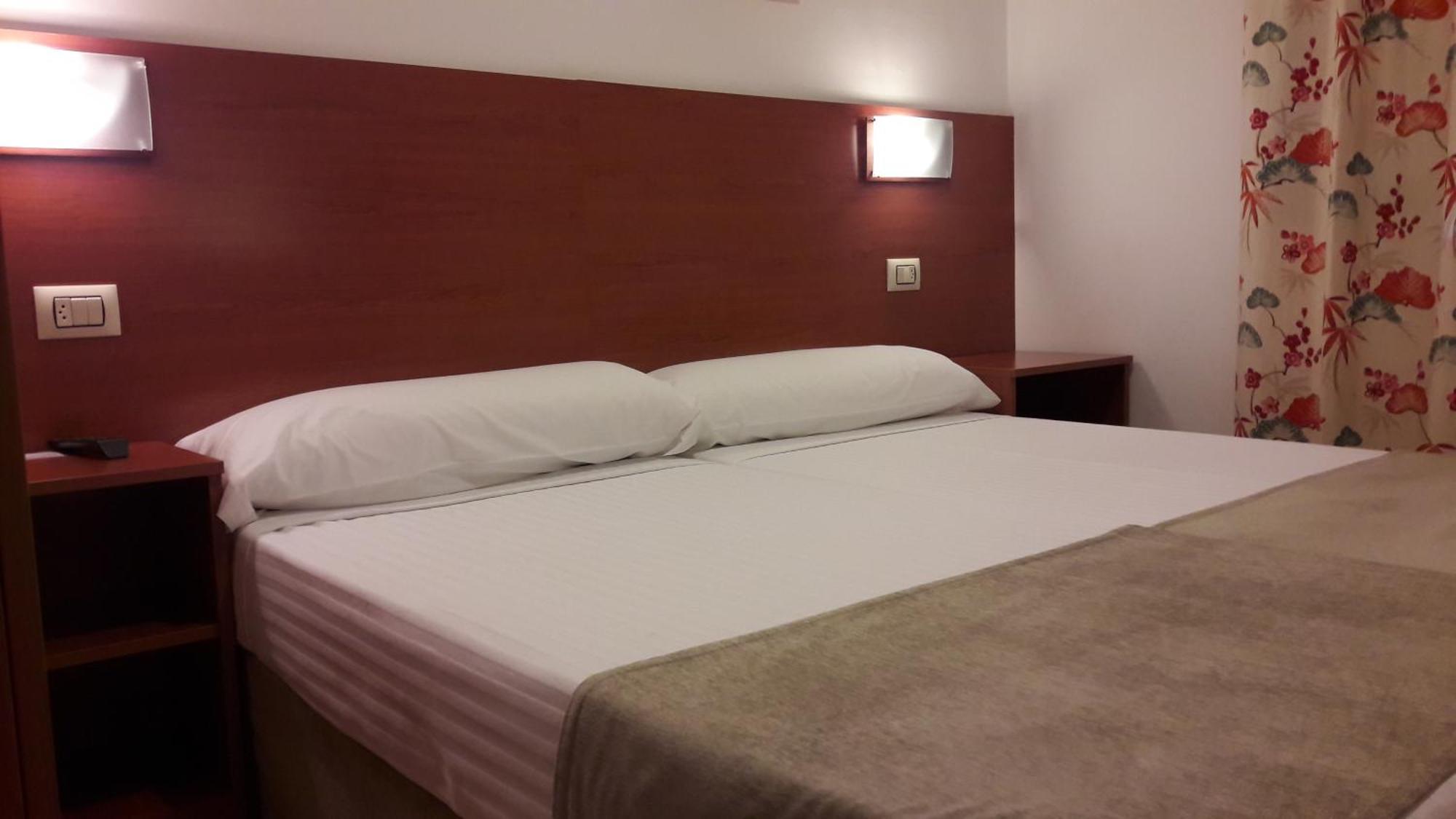 סנשנשו Hotel Torres Tourino מראה חיצוני תמונה