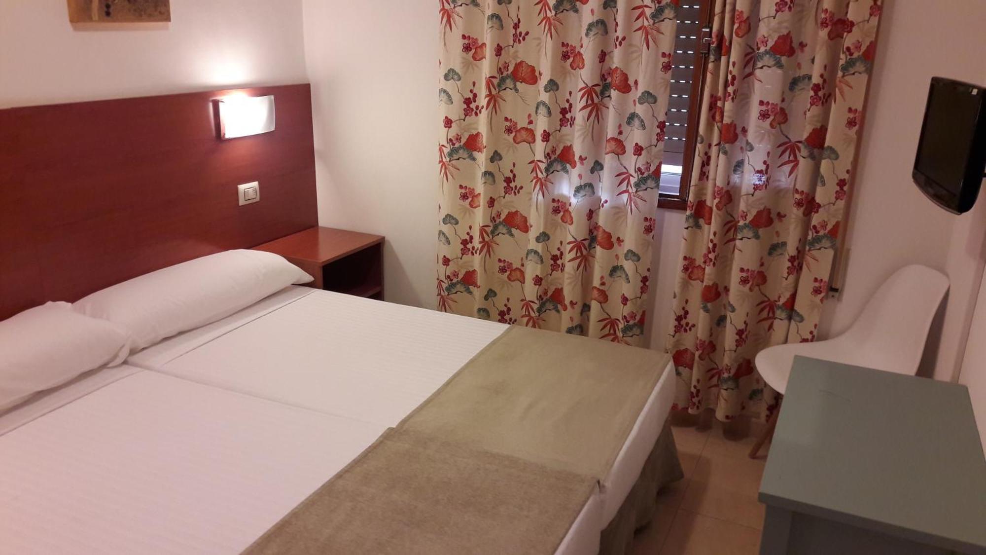סנשנשו Hotel Torres Tourino מראה חיצוני תמונה