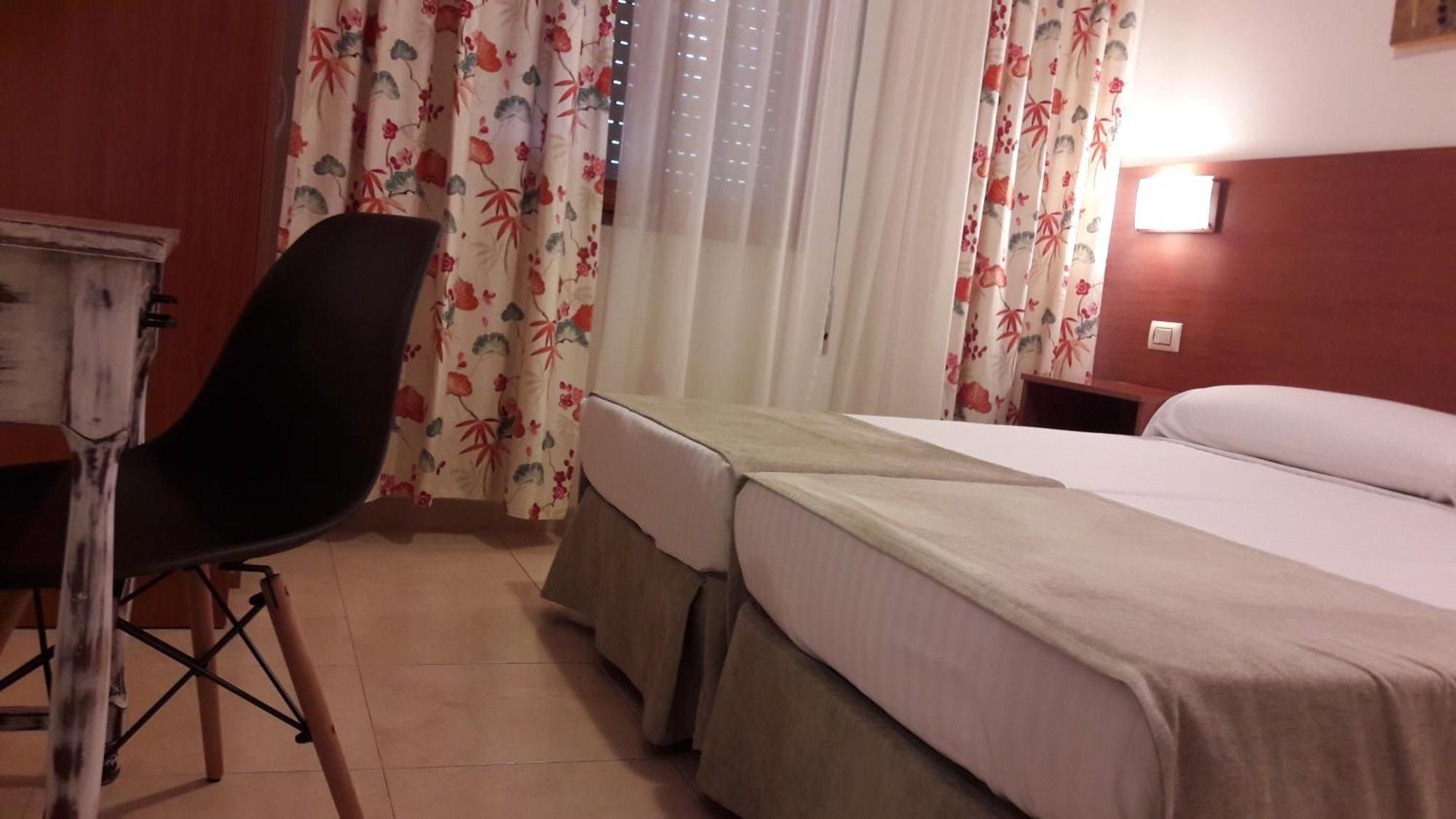 סנשנשו Hotel Torres Tourino מראה חיצוני תמונה